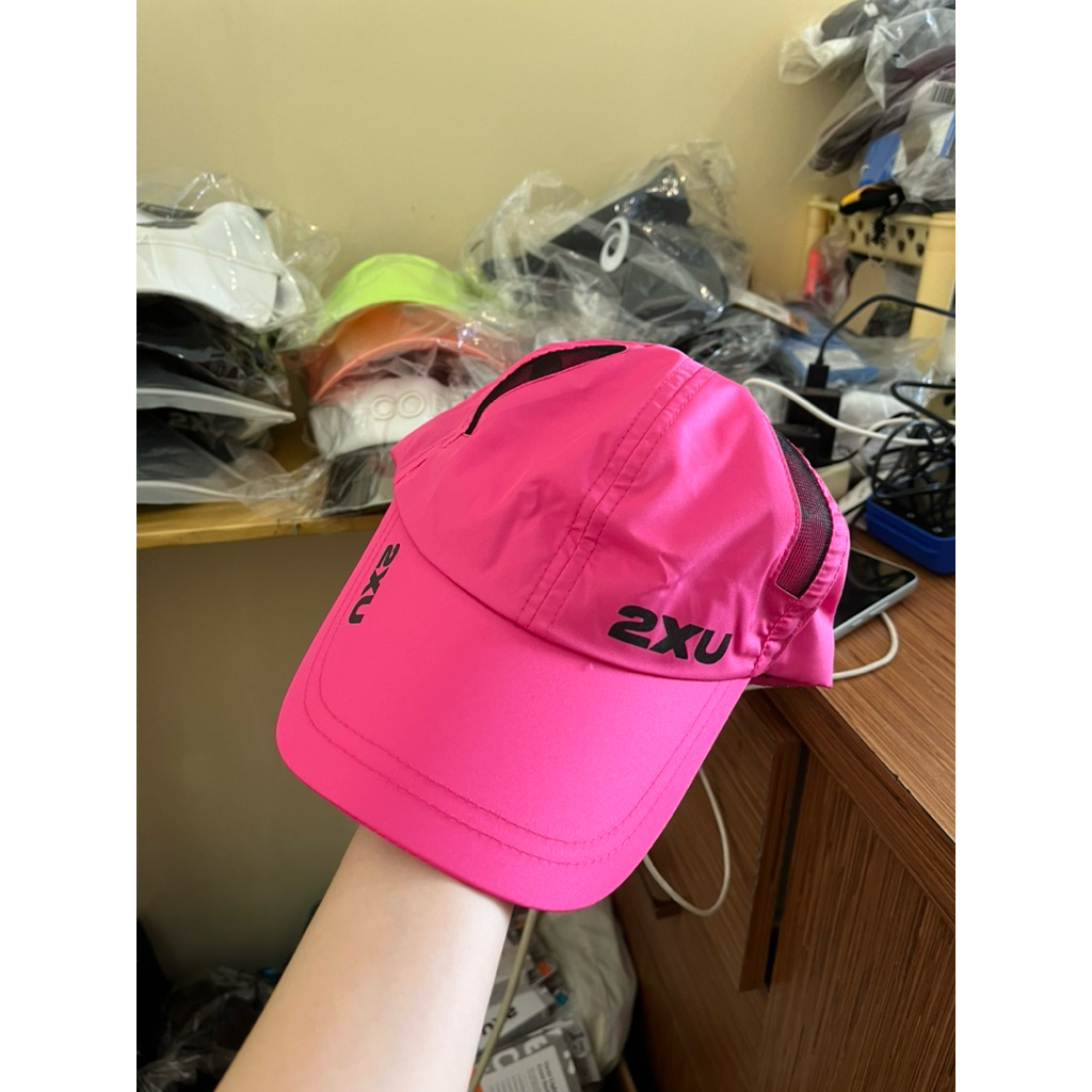 2XU ORIGINAL Running Cap/Topi Olahraga Magenta Pink