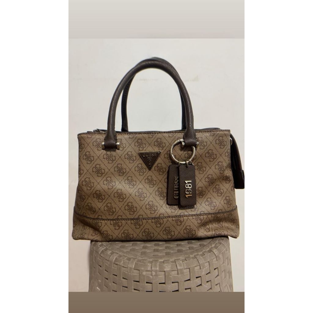 Tas Original Guess like new