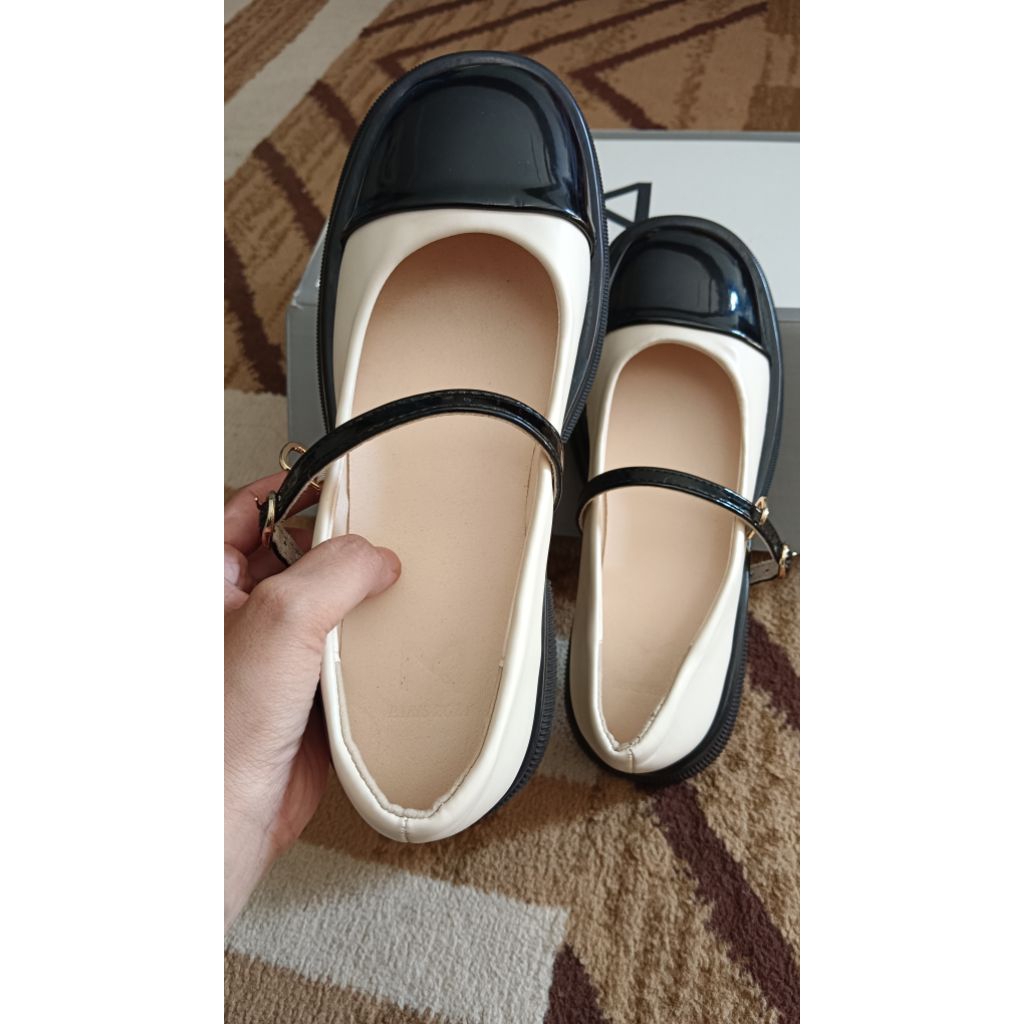 sepatu paris zoey