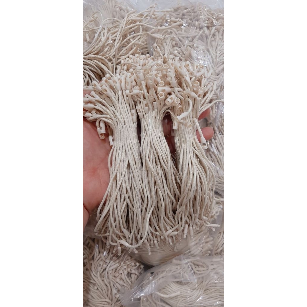 

tali hang tag/tali gantungan baju/tali label baju/tali aksesoris/tali accessories/tali sebaguna/tali hang tag besar/tali hang tag panjang/tali hang tag premium/tali gantungan baju panjang/tali gantungan baju besar