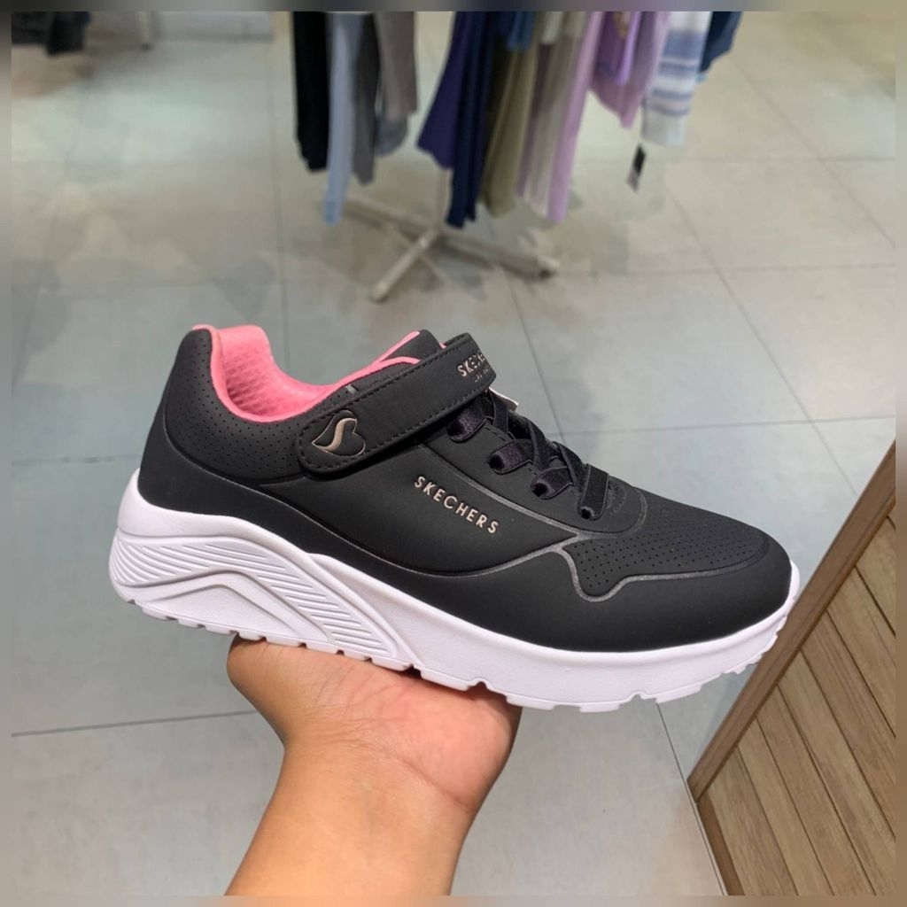 Sepatu Hitam Anak Perempuan Skechers Uno Original