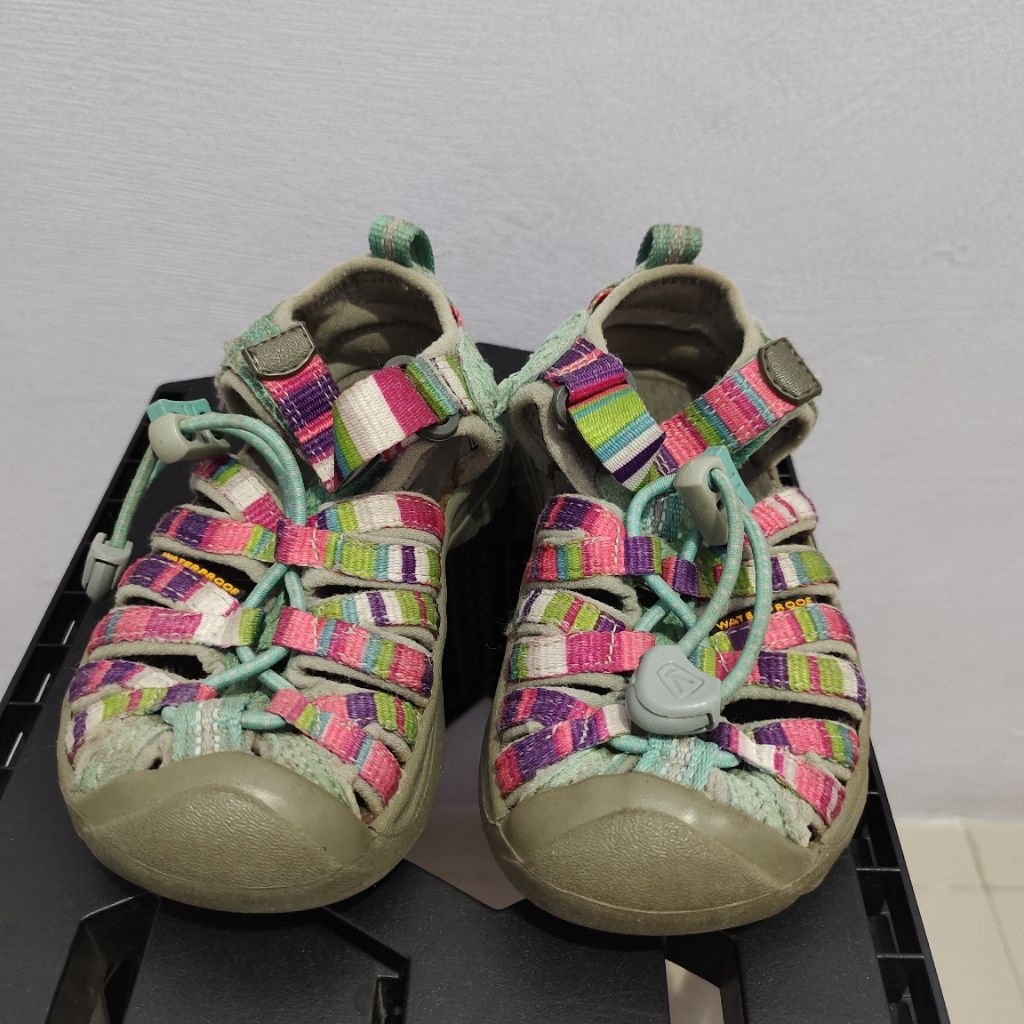 sepatu sendal keen anan 15 cm