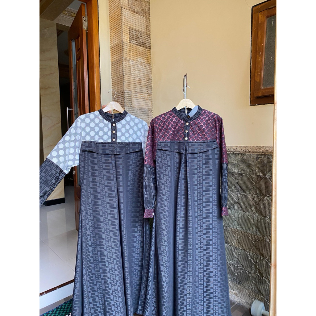 GAMIS SIMPEL HITAM