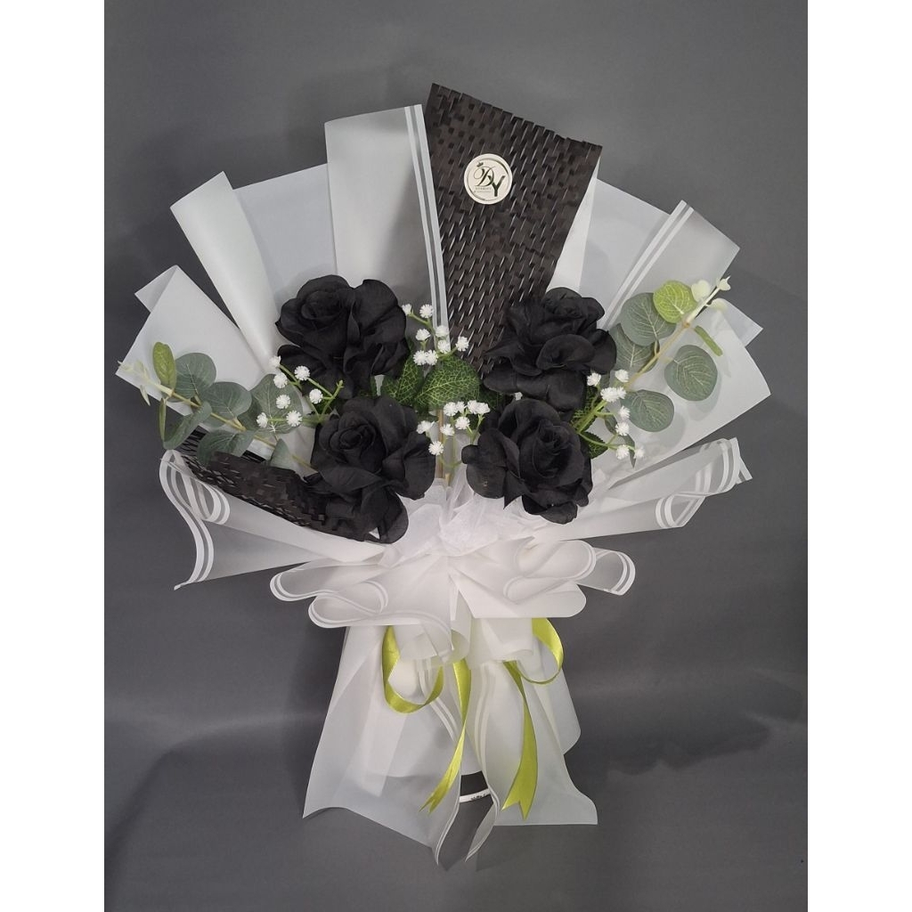 Buket Bunga Mawar Hitam | Buket Wisuda Sidang | Buket Bunga Cowok