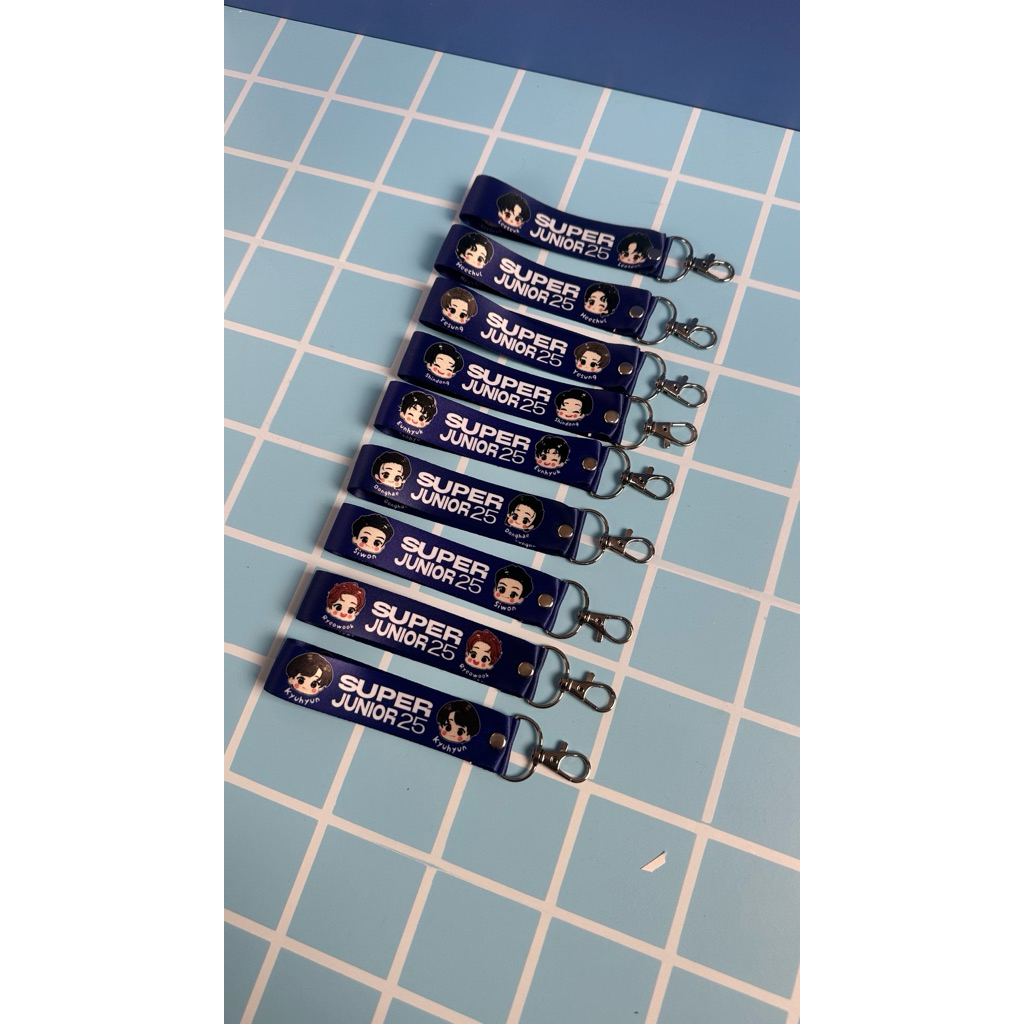 PHONESTRAP GATUNGAN HP LUCU SUPER JUNIOR 25 VERS LEETEUK HEECHUL YESUNG SHINDONG EUNHYUK DONGHAE SIW