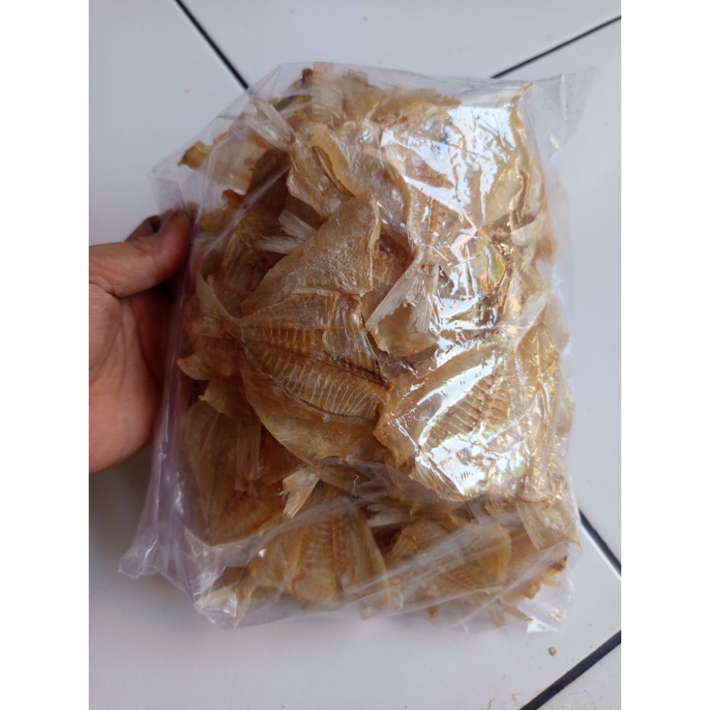 

ikan kapasan belah tipis rasa tawar isi 250gram