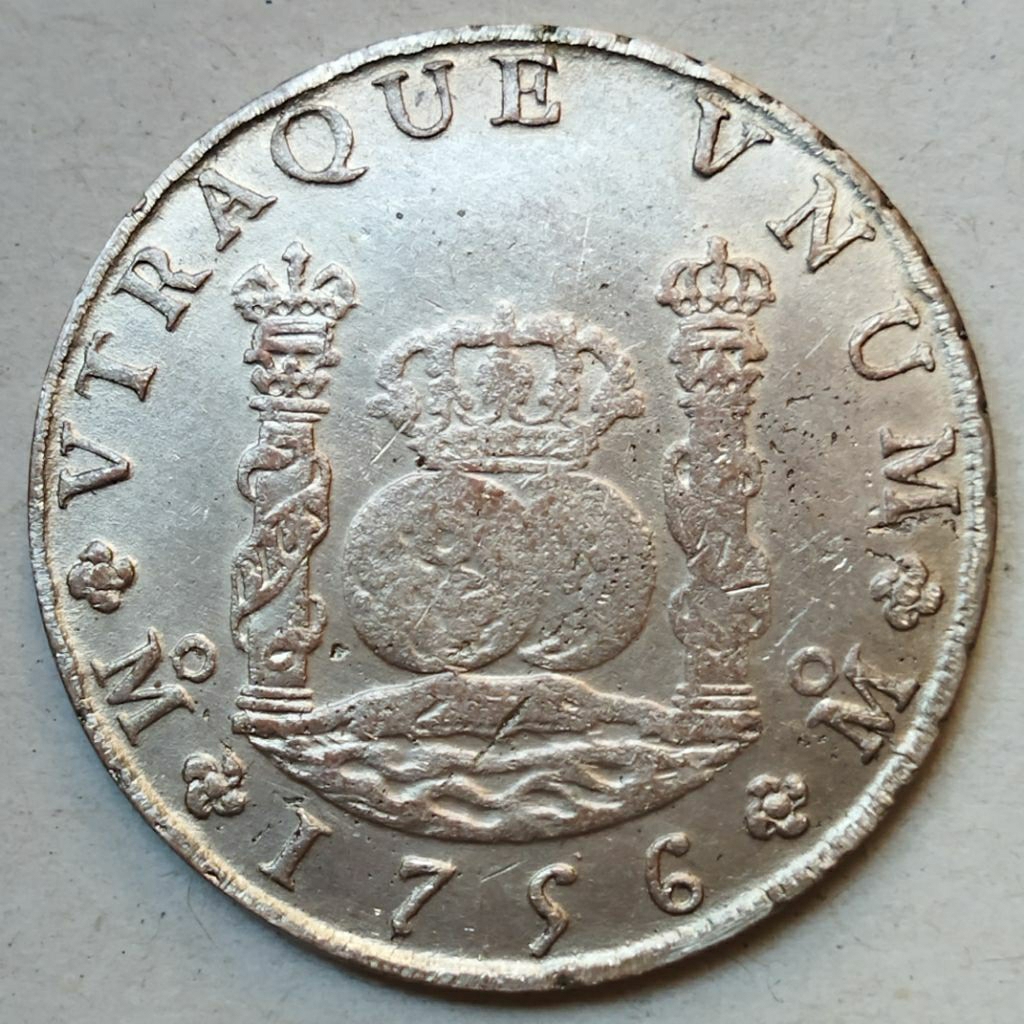 Koin replika bola dunia 8 reales tahun 1756