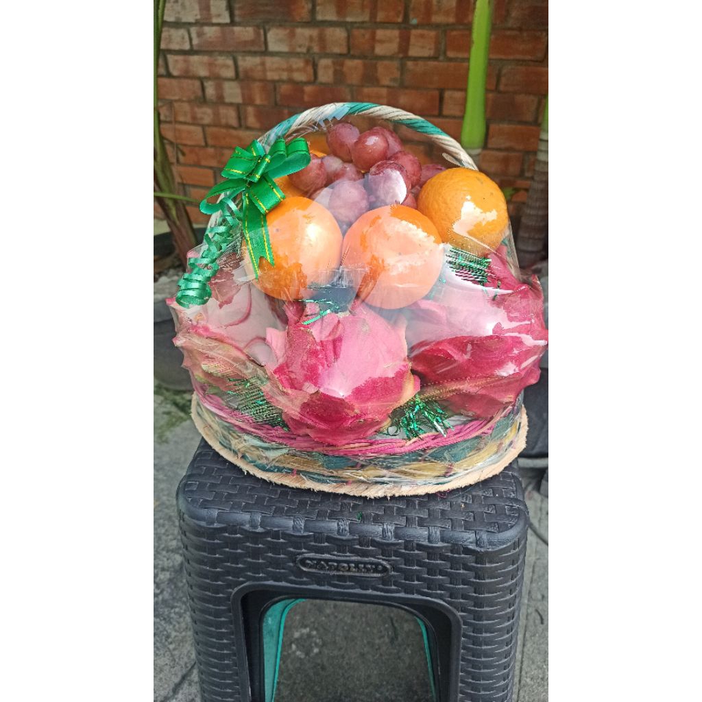 

parcel buah naga, jeruk dan anggur