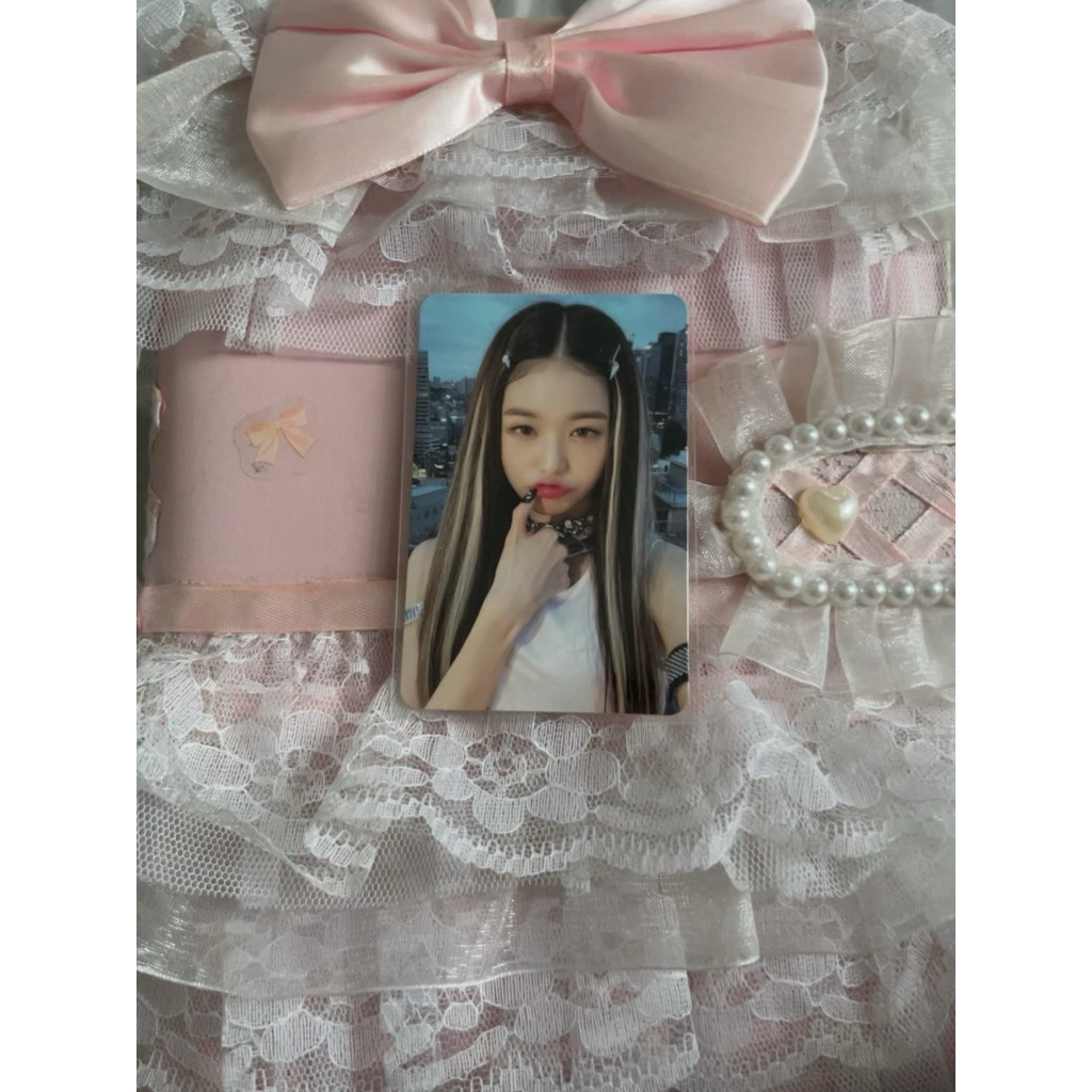 (DAPAT FREEBIES PC OFFICIAL)(BACA DESKRIPSI) Photocard Official Wonyoung Ive After Like