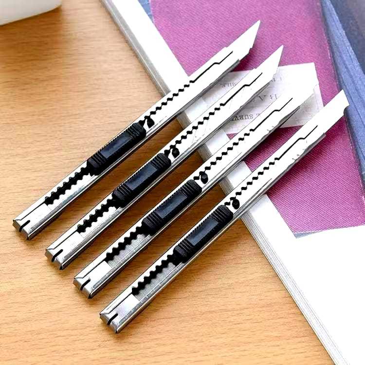 

Pisau Cutter Mini Stainless Cutter Mini Besi Pisau Mini Cutter Stainless Steel