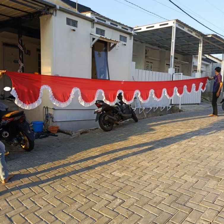 Rumbai Model Poni Merah Putih - Rumbai Poni Tenda - Rumbai Rumbai