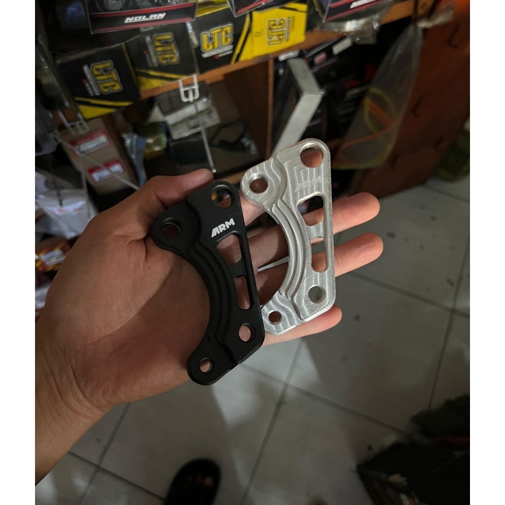 BRACKET KALIPER STANDAR MIO SPORTY DISC 220MM