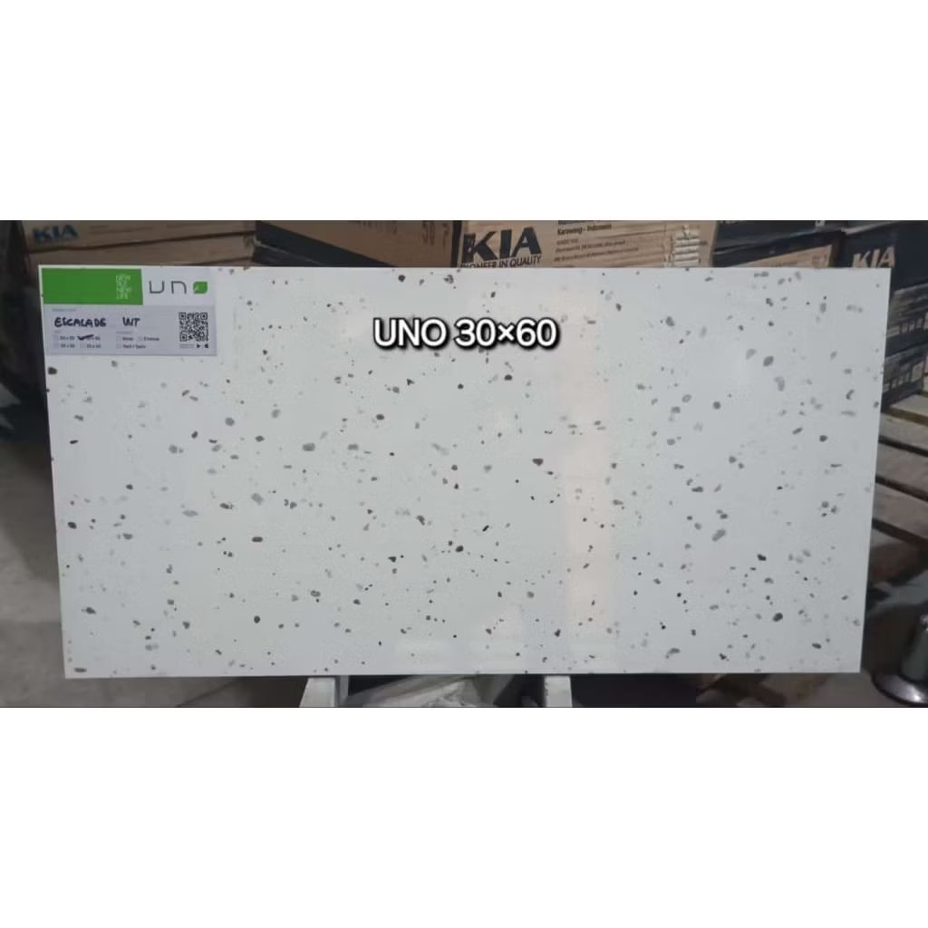 keramik dinding Uno 30x60 Escalade white