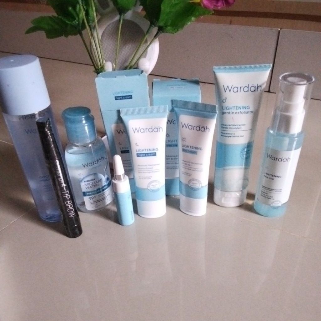 Paket Seserahan Paket Wardah Lightening series