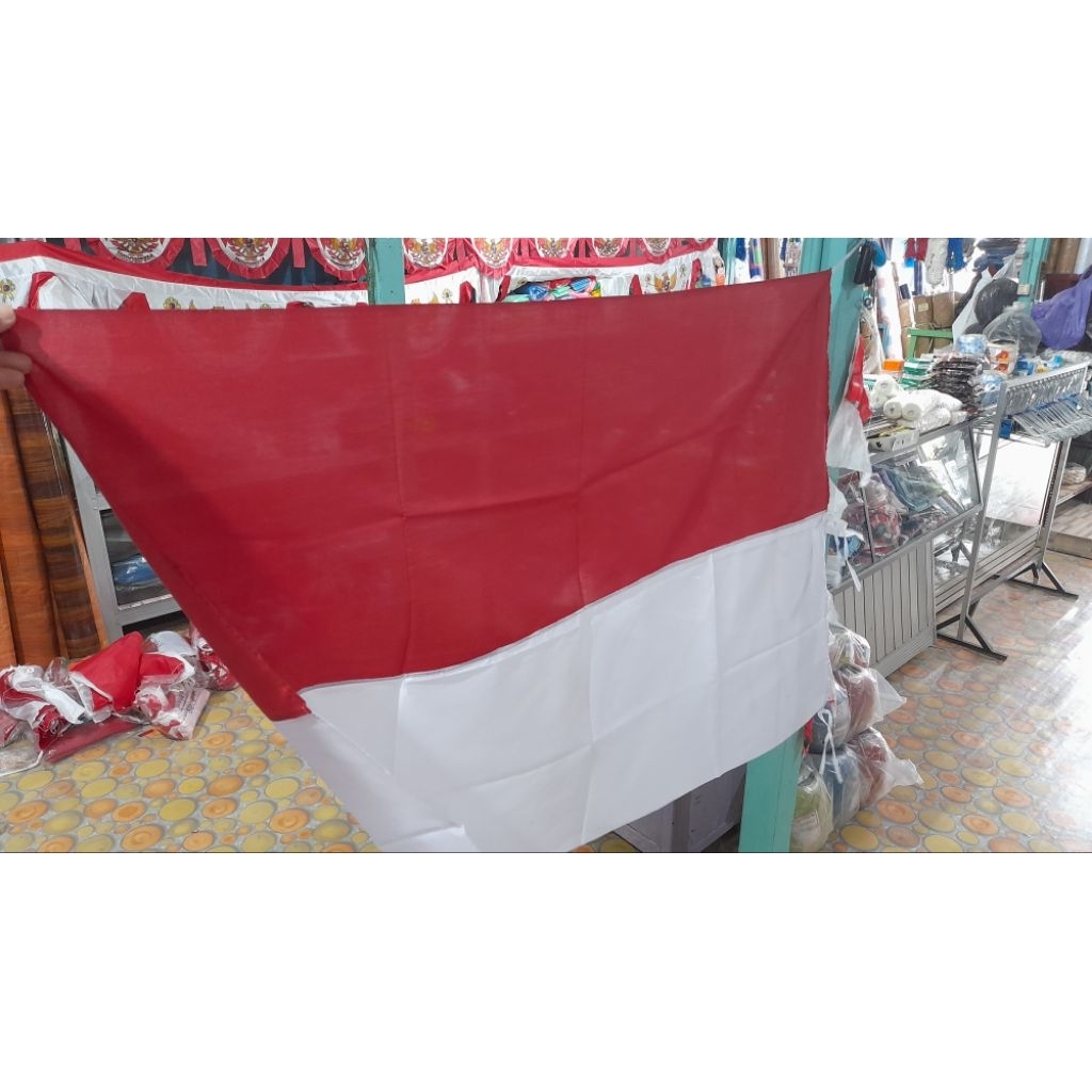 bendera merah-putih kantor besar bendera merah putih kantor besar