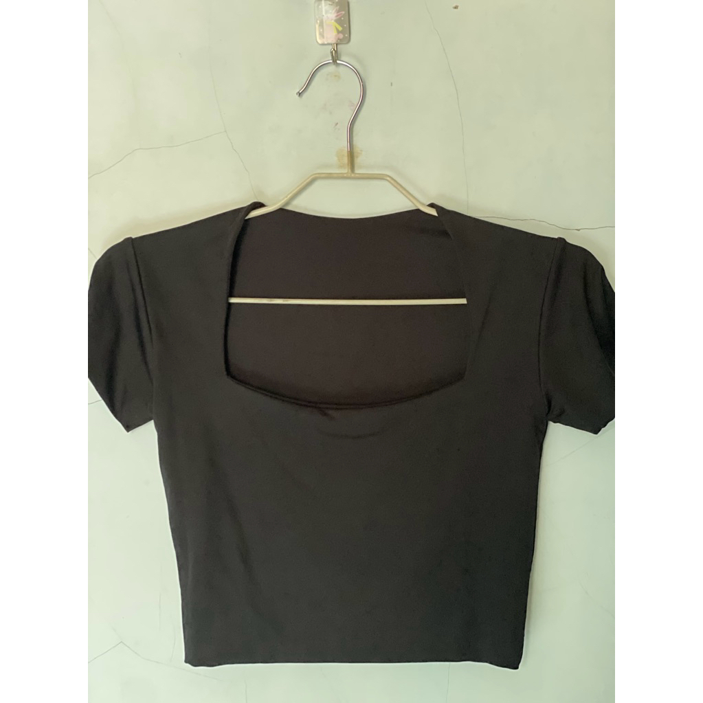 kaos crop lengan pendek kerah kotak