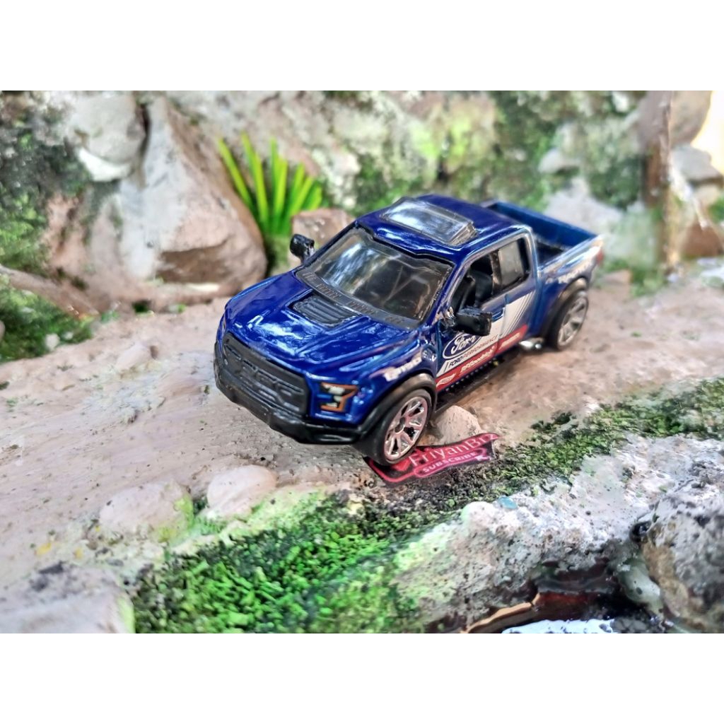 Diecast custom Hotwheels Ford Raptor F150 ban ceper loose