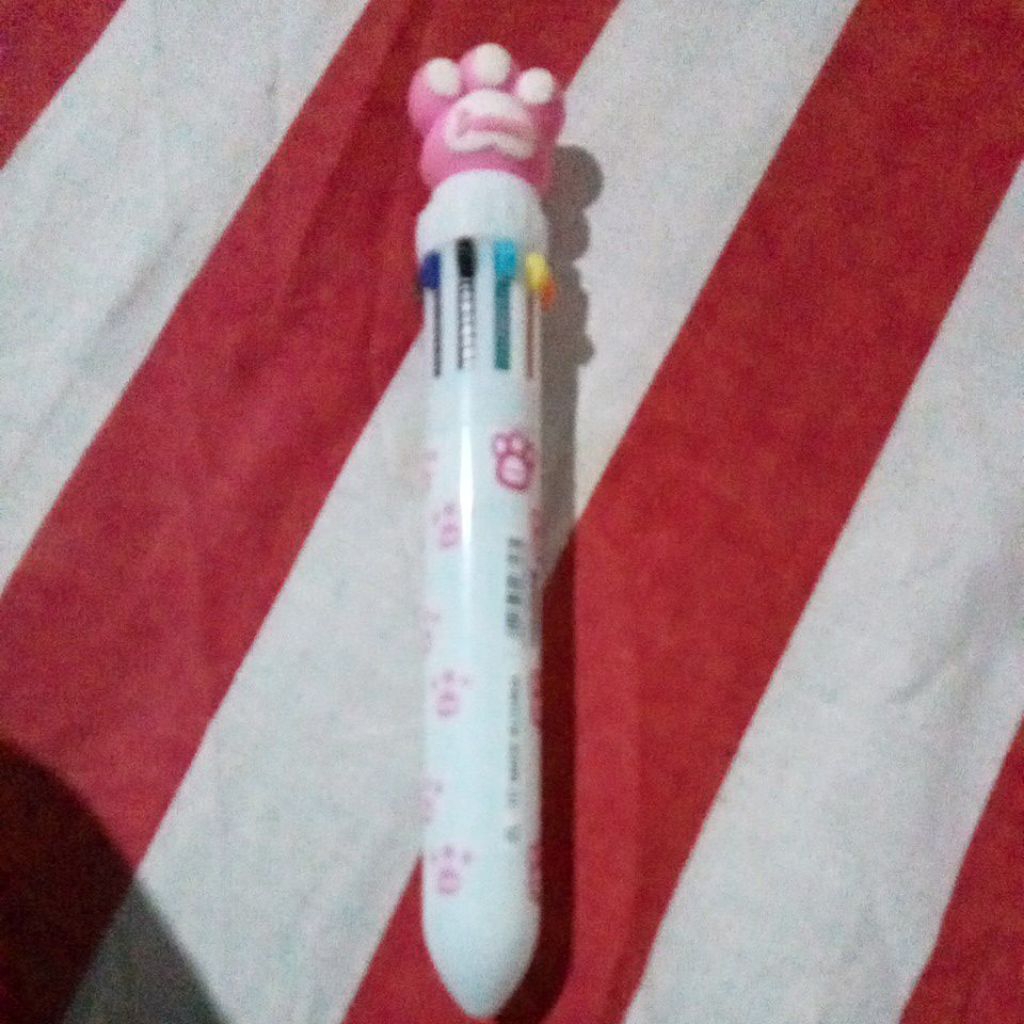 

Bolpen lucu