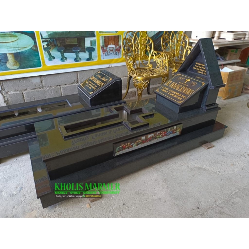 Kijing Makam Batu Granit Alam Model Kristen