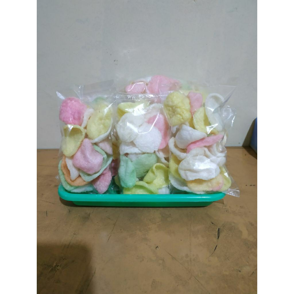 

Kerupuk Pelangi warna warni Enak Murah Renyah & Gurih