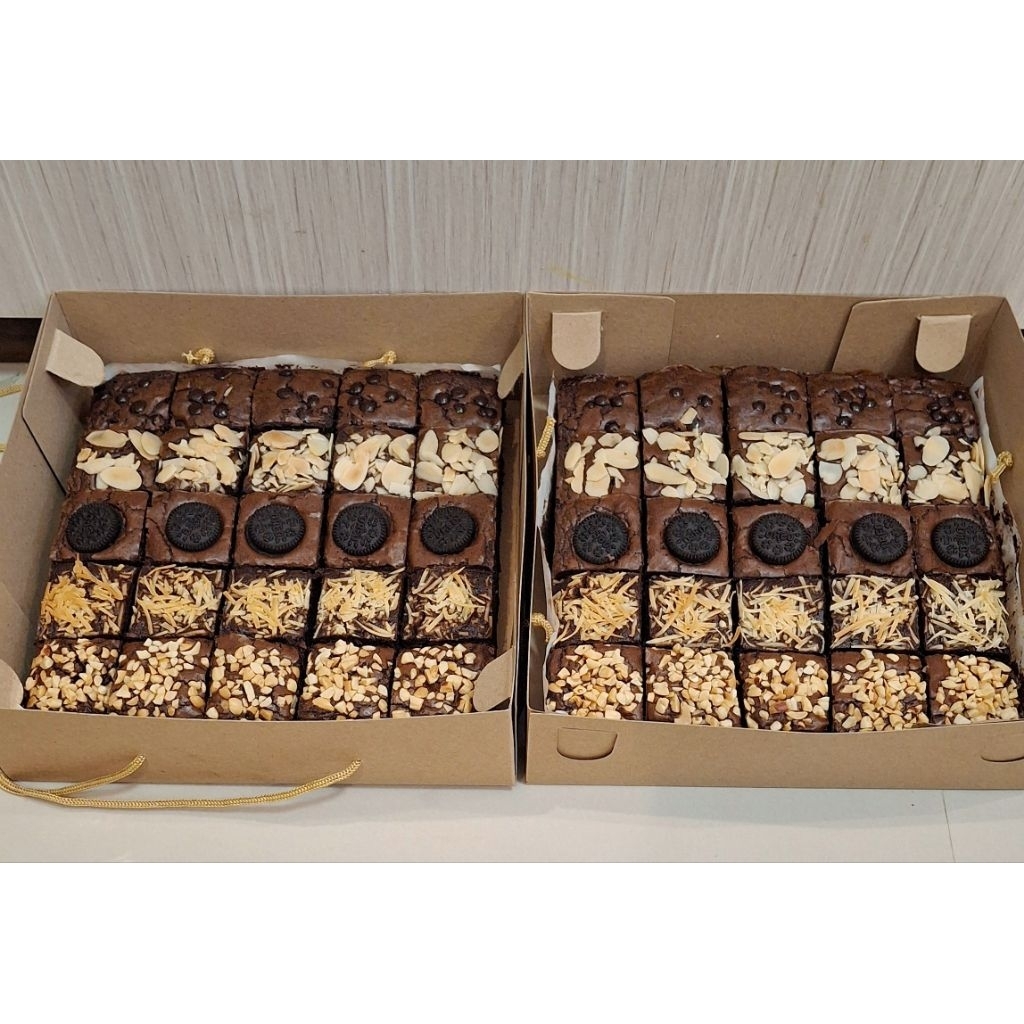 

Fudgy Brownies premium