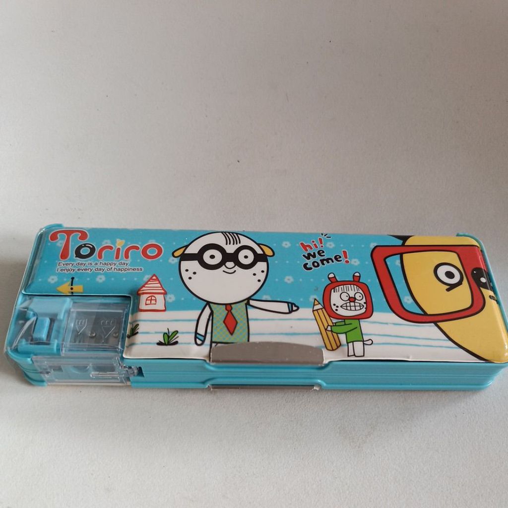 

kotak pensil anak magnet