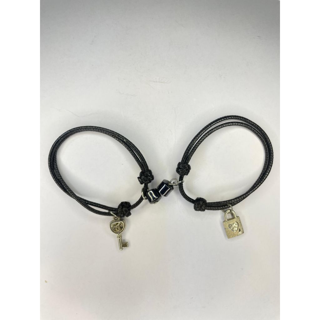 2pca Gelang couple pasangan hitam magnet/cople korea simpel kekinian