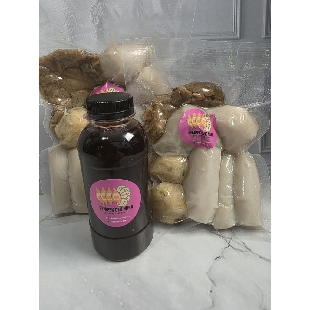 

pempek palembang isi 25 pcs+ cuko