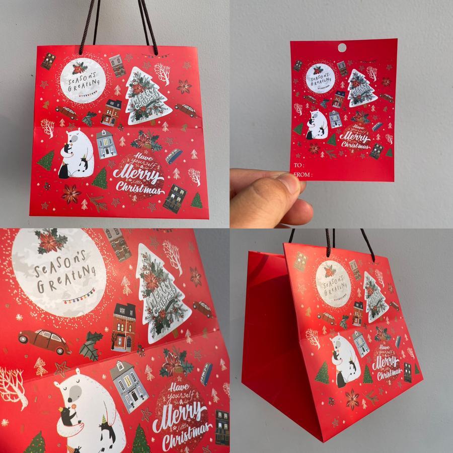 

Paperbag Natal Red Christmas medium Free Tag ukuran 24x24x24