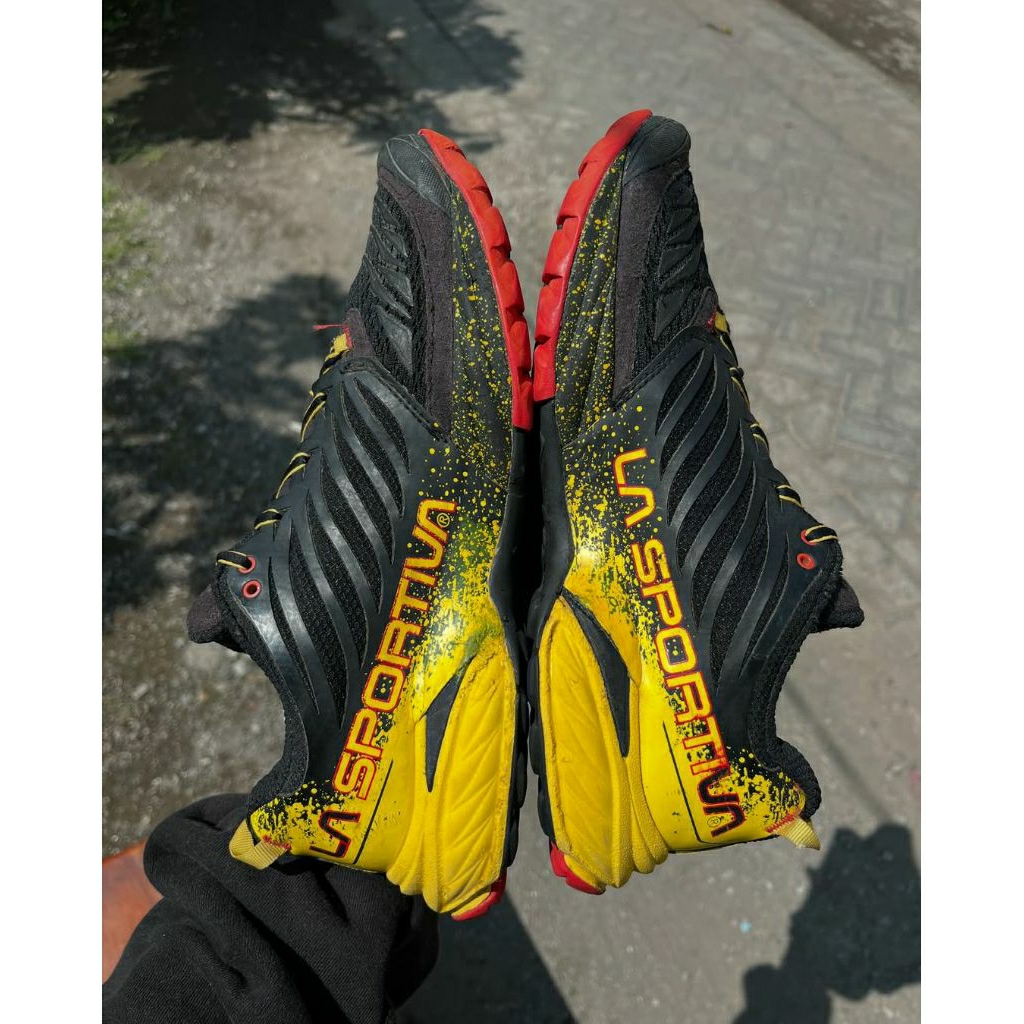 Sepatu traillrun LaSportiva Sepatu Gunung