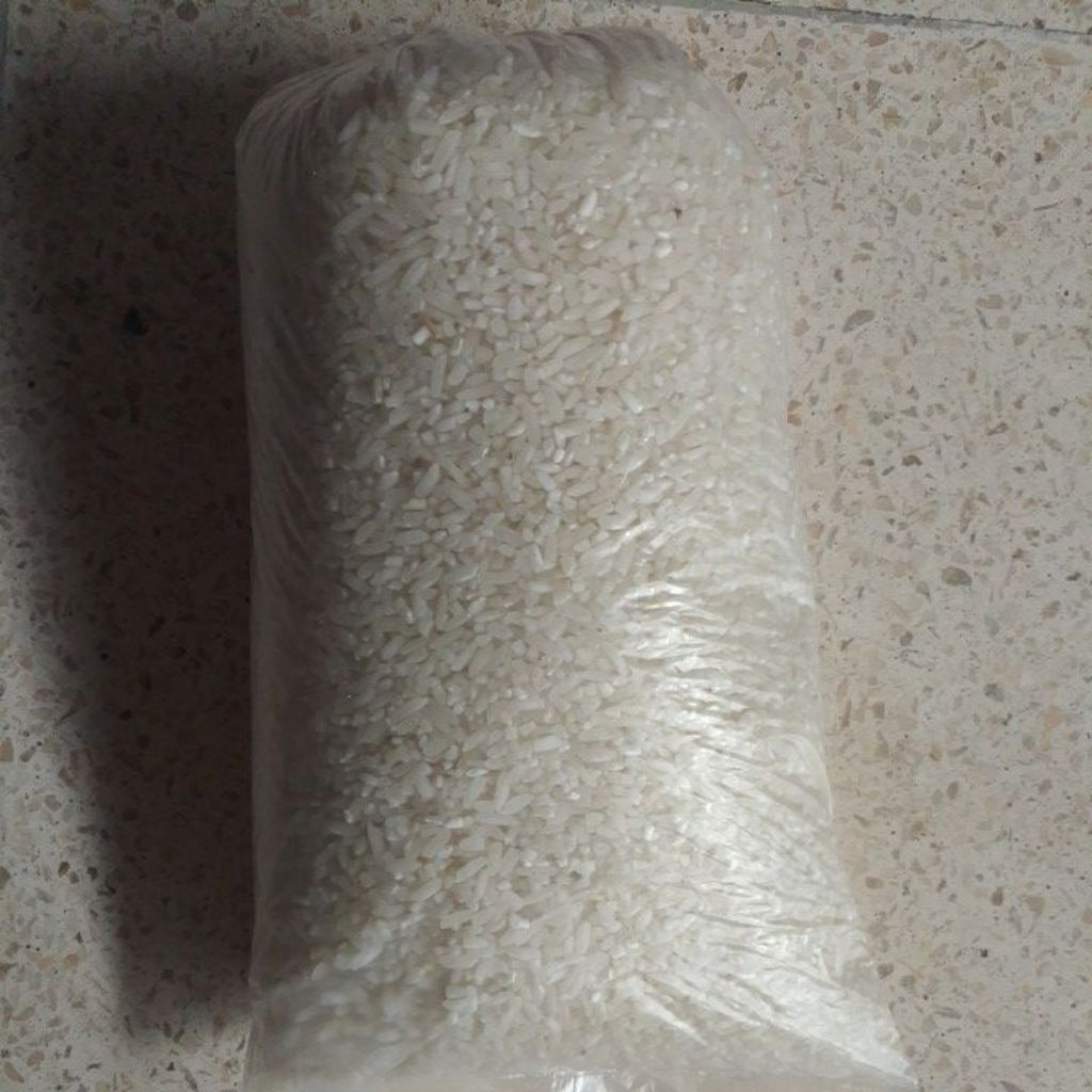 

beras petani lokal kemmasan 1kg