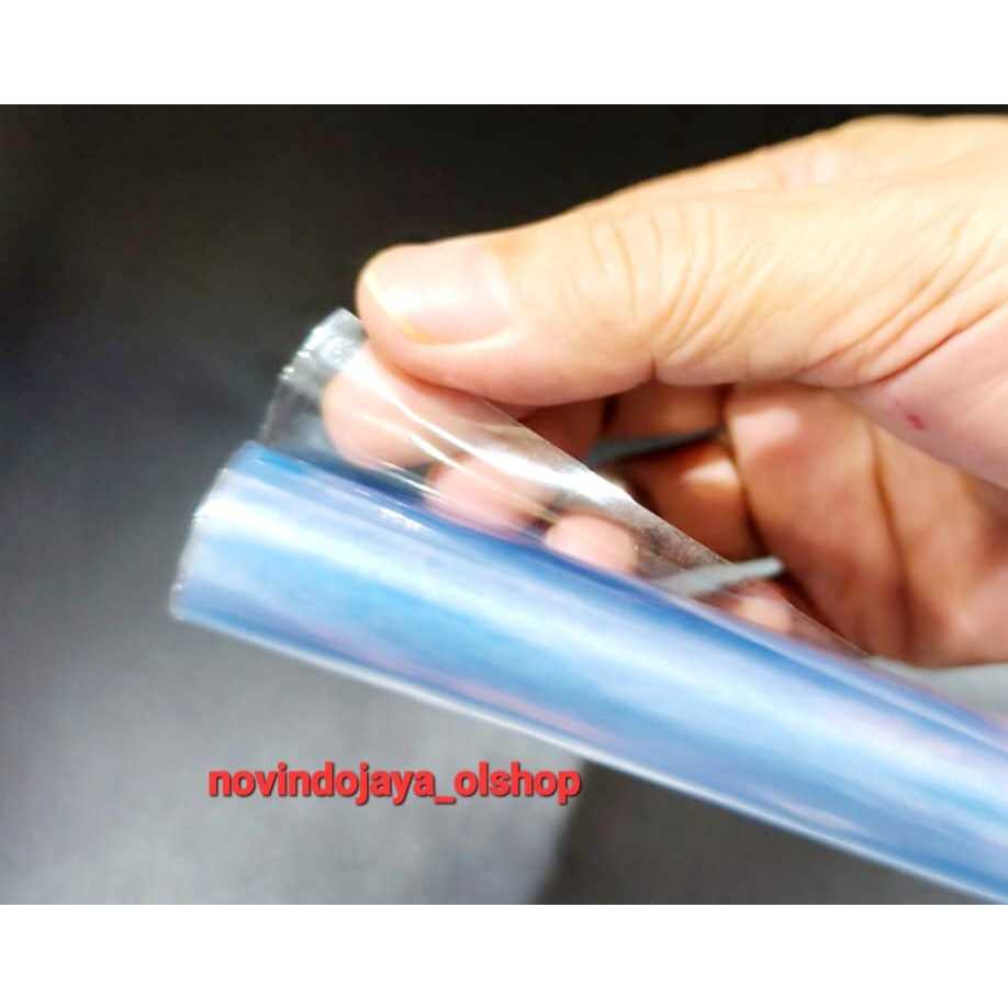 

SAMPUL PLASTIK MIKA ROLL SQUEEZY 34CM X 500 METER SPR-34 SAMPUL PLASTIK MIKA BENING ECER 1PCS