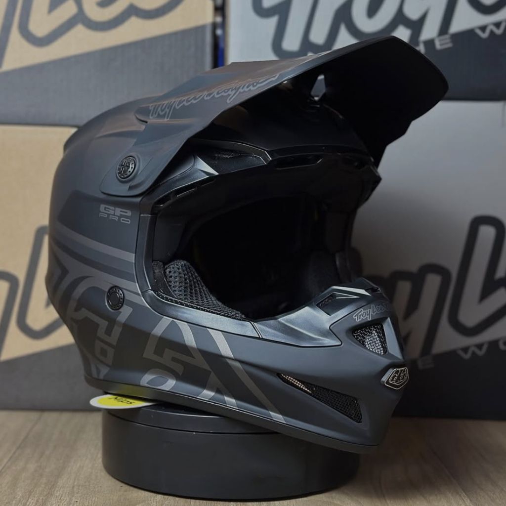 Helm TLD Troy Lee Design GP Pro Mono Black