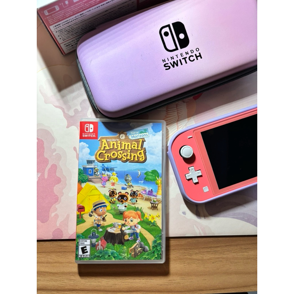 Nintendo Switch Life OFW Coral + Animal Crossing Gamecard (Second)