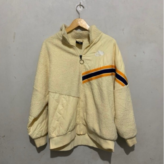 preloved jacket nike nsw vintage sherpa m fit XL oversize second original preloved