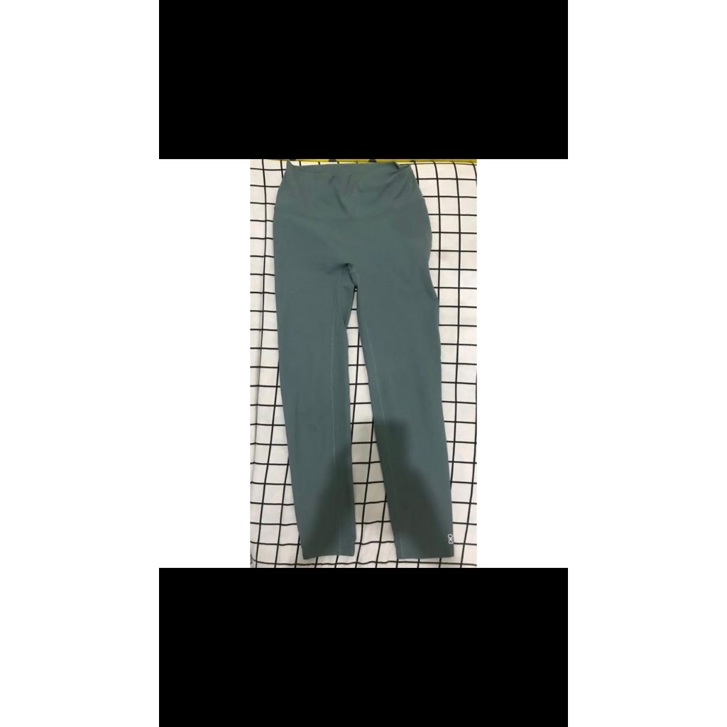 LEGGING SPORT TRENDI -PRELOVED