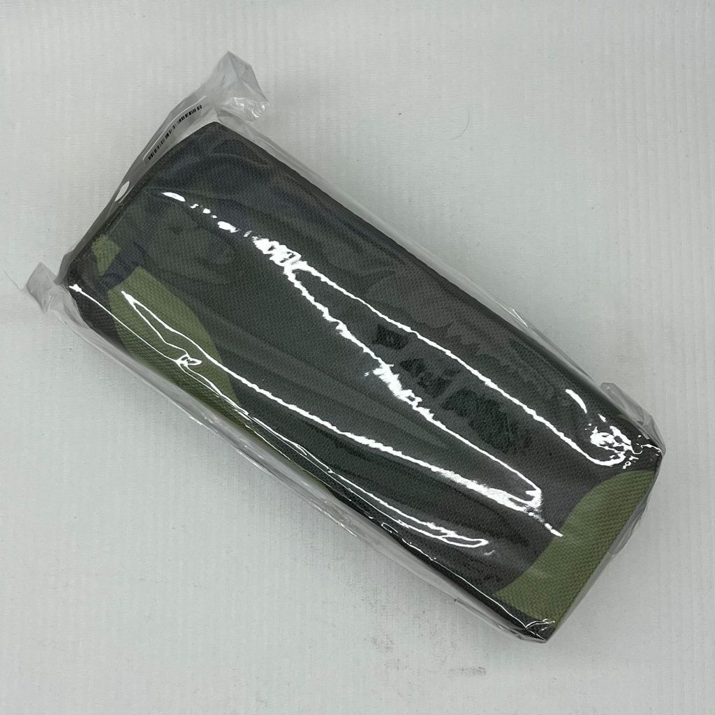 

TEMPAT PENSIL SLETING CORAK