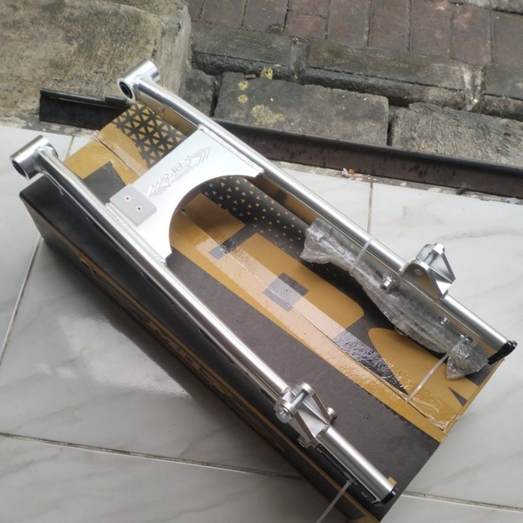 Swing Arm TIGER Long Coak Mos Import Honda