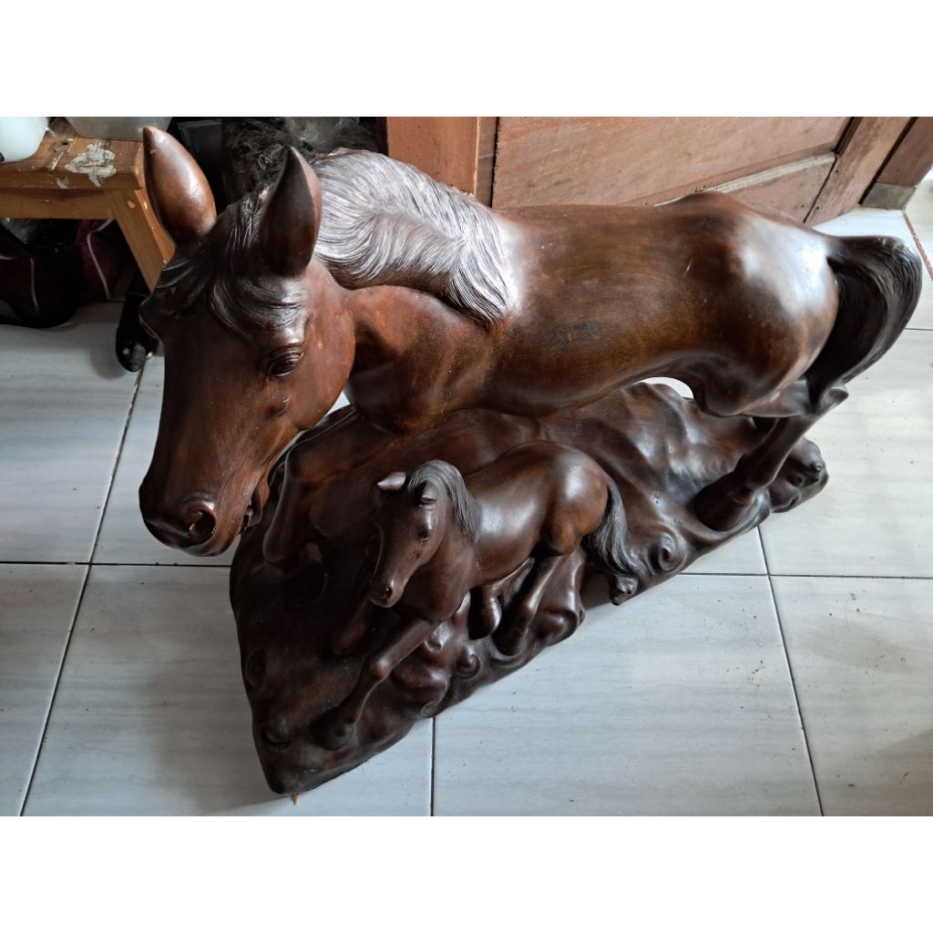 Patung Kayu Kuda & Anak