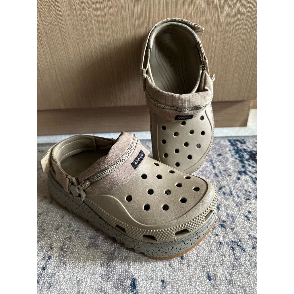 Crocs Hiker Clog (Preloved) Original, FREE 4 JIBBITZ crocs ori