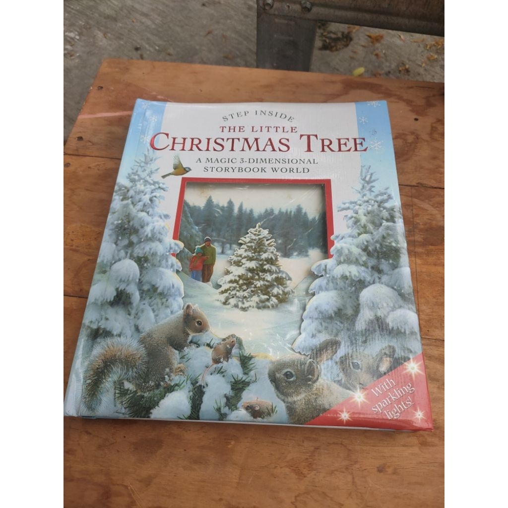 buku 3 dimensi the little Christmas tree