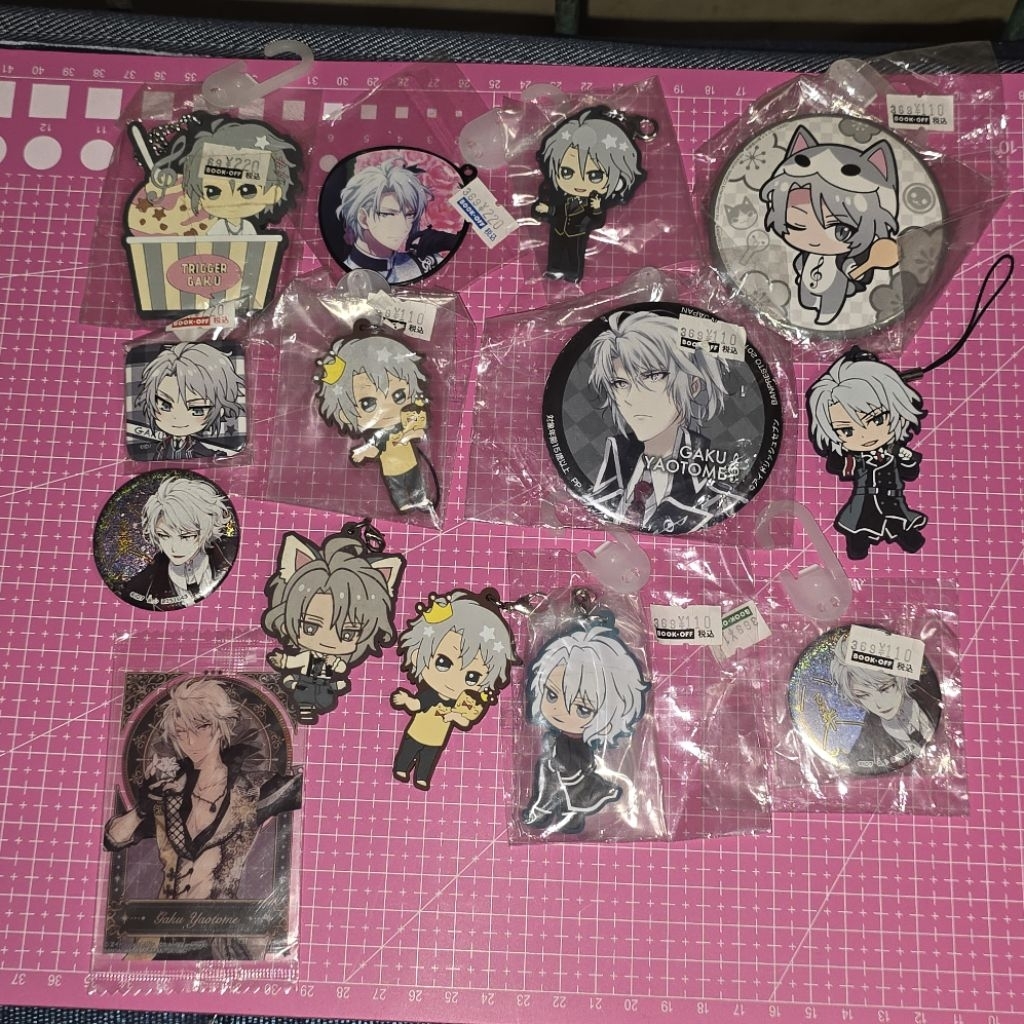 yaotome gaku Idolish7 idolish 7 ainana trigger keychain gantungan kunci rubber strap badge pin offic