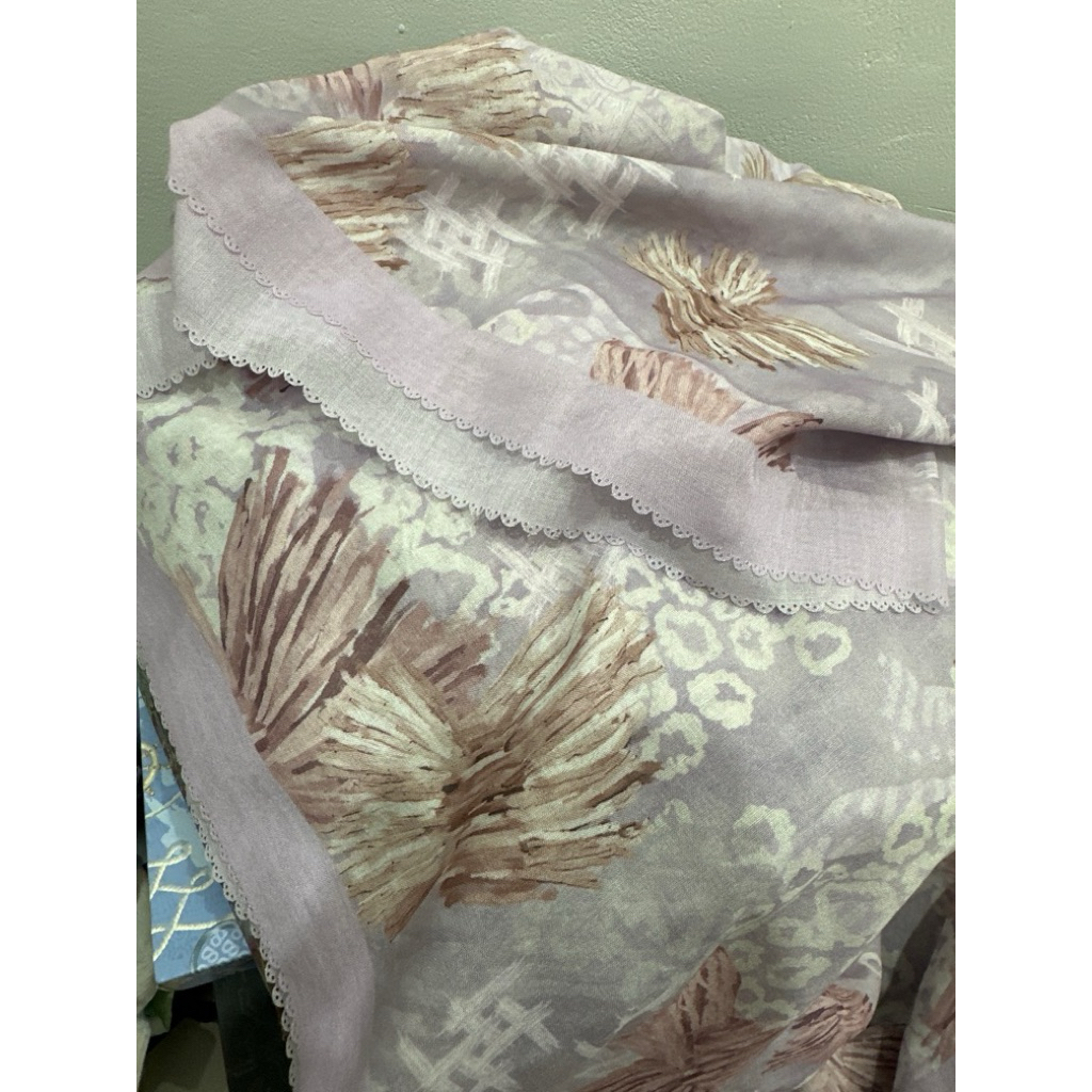 preloved les amities buttonscarves voal reguler square lilac no box masih bagus