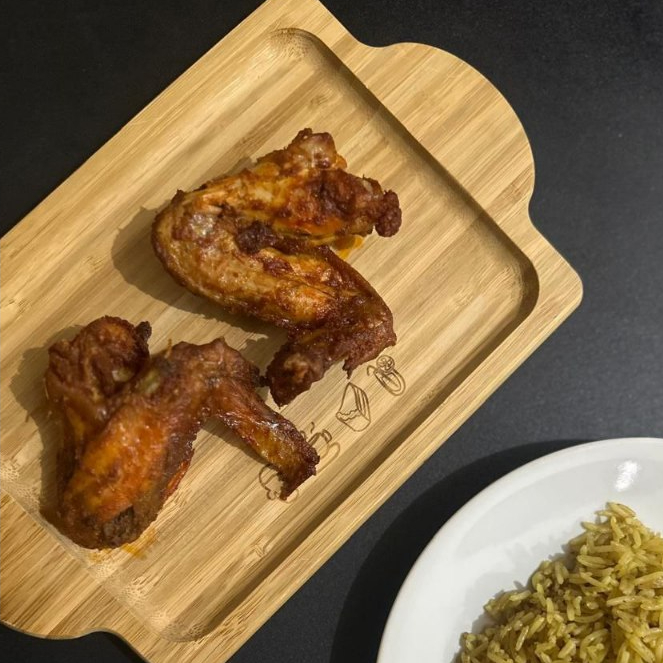 

Chicken Wings Tandoori Frozen – Isi 6 Potong Besar