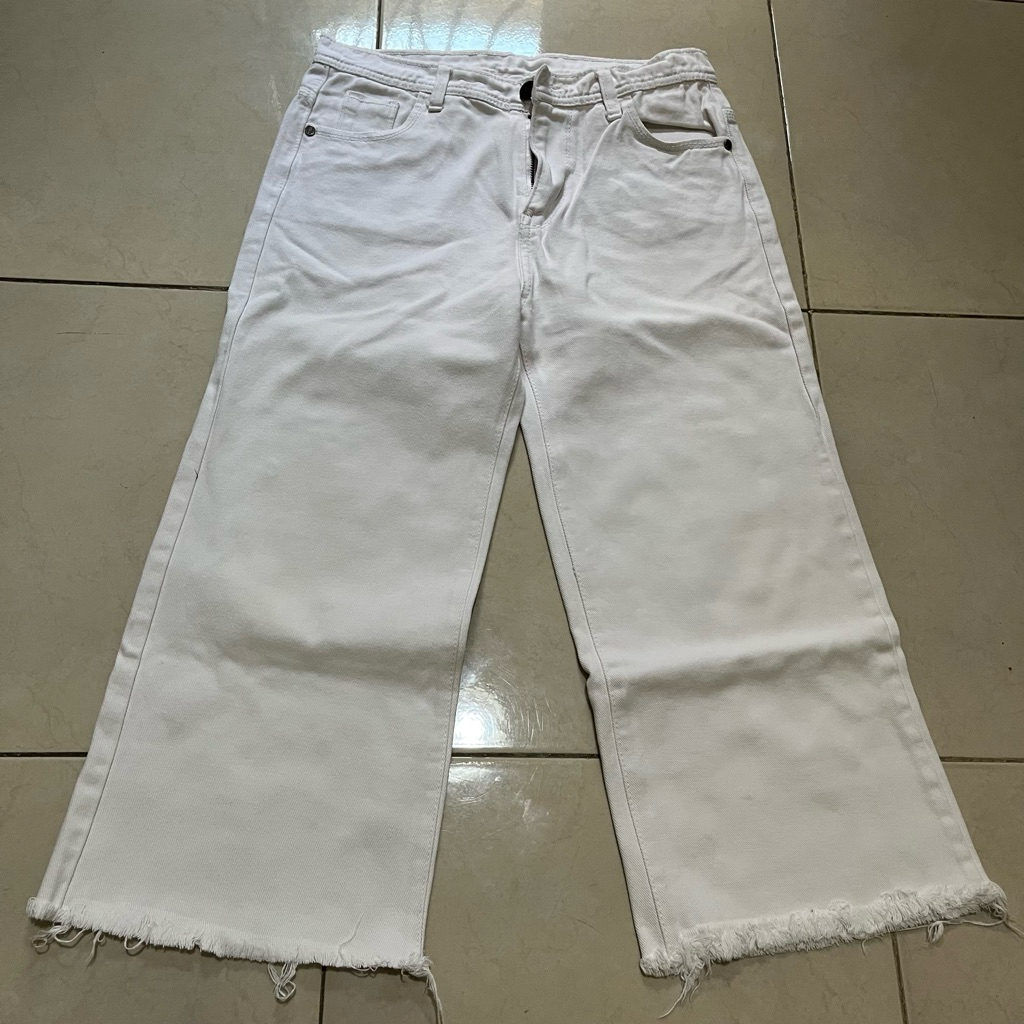 Jeans Kulot Putih