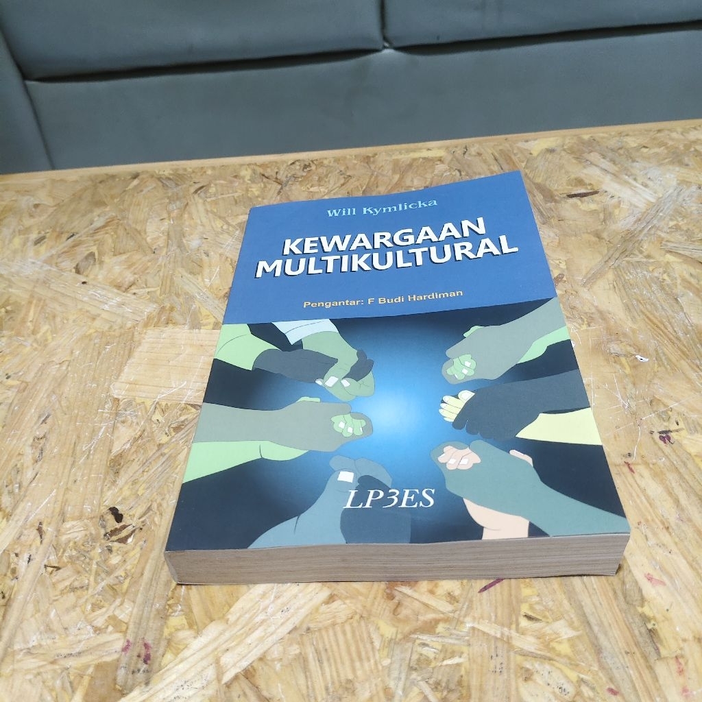 Buku Kewargaan Multikultural