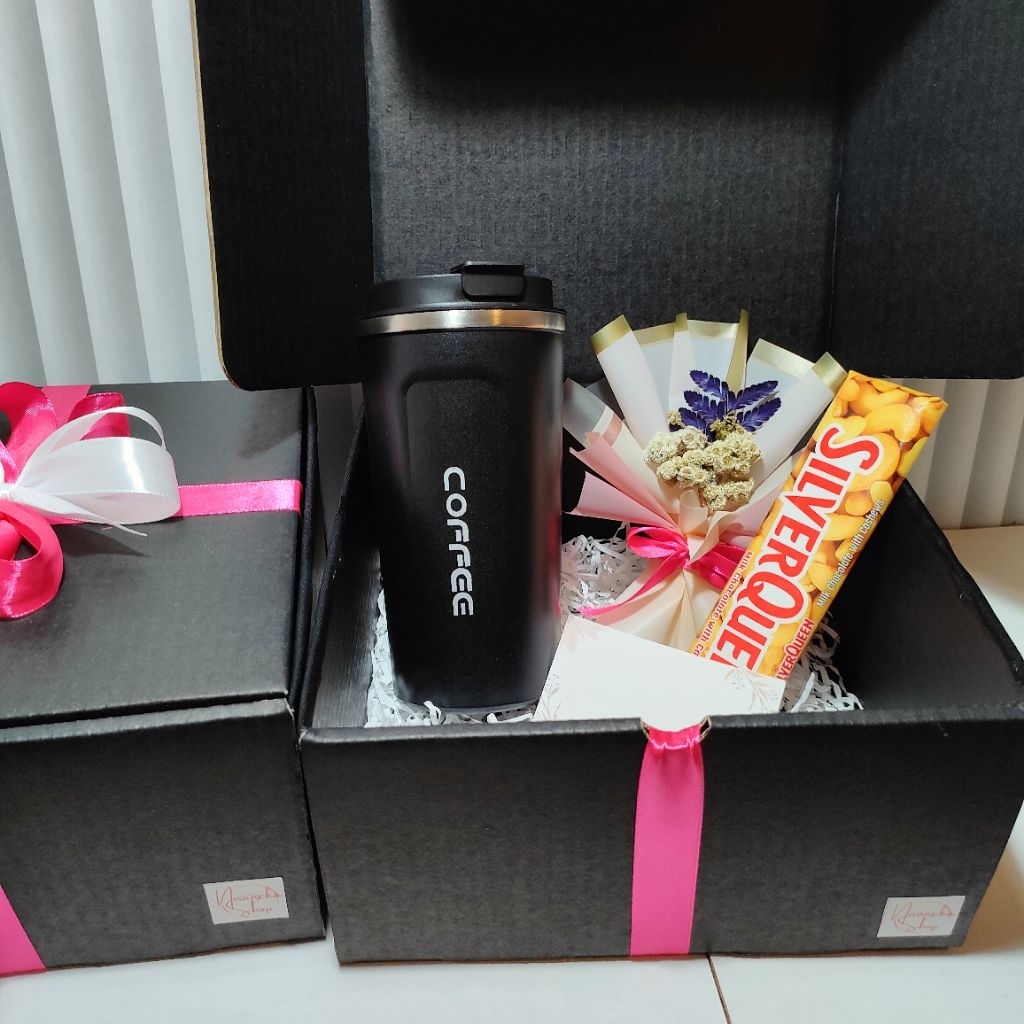 

READY / Hampers Tumbler Mug Stainless Steel tahan minuman panas dan dingin / gelas termos / termos gelas / kado ulang tahun / hadiah ulang tahun/ kado anniversary / gelas stainless steel / hampers ulang tahun