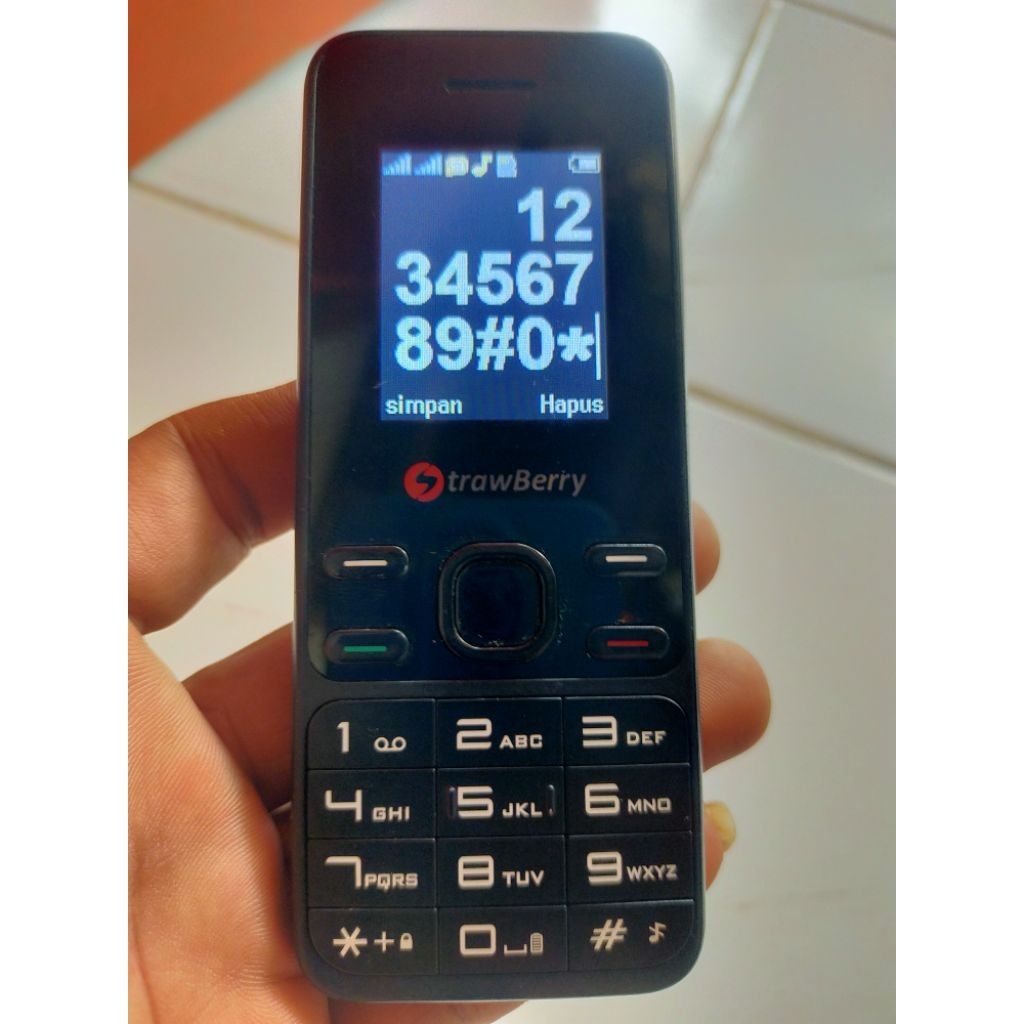 hp cina strawberry ST77 bonus mmc 1.gb & casan