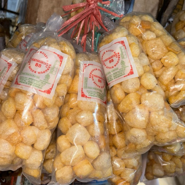 

Kerupuk Krecek Murni Asli cap 88 Yogyakarta