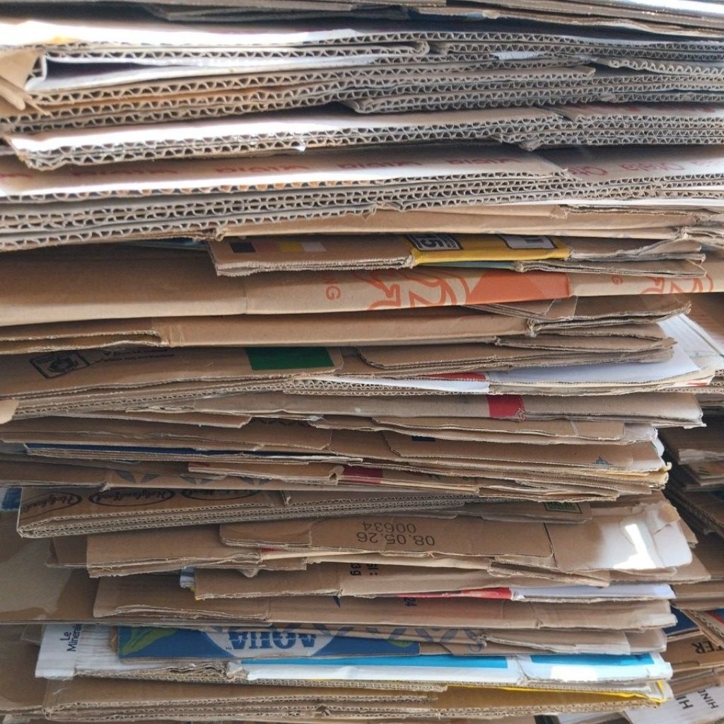 

Kardus kiloan ciki+air mineral+sembako (harga/kg)